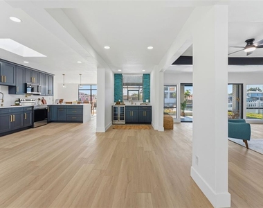 3917 E Eden Roc Circle - Photo Thumbnail 48