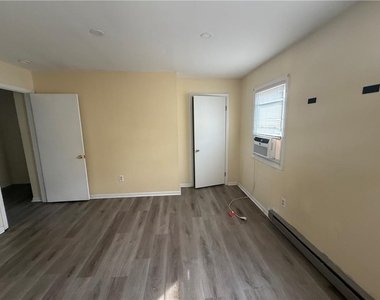 228 7th Avenue - Photo Thumbnail 4