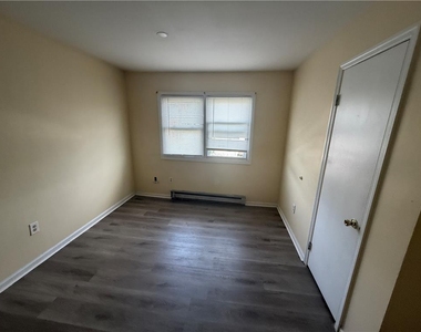 228 7th Avenue - Photo Thumbnail 7