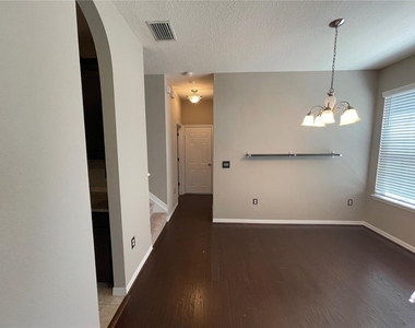 7001 Interbay Boulevard - Photo Thumbnail 5