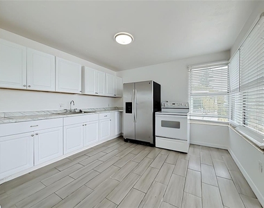14975 1st Street E - Photo Thumbnail 9