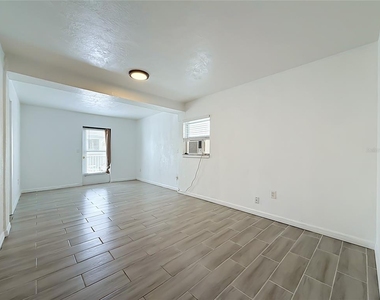 14975 1st Street E - Photo Thumbnail 17