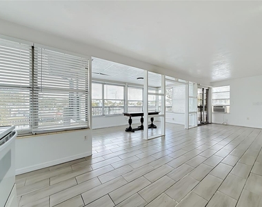 14975 1st Street E - Photo Thumbnail 11