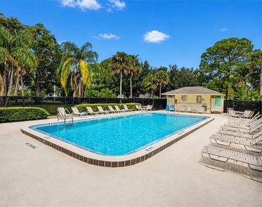 205 Palmetto Court - Photo Thumbnail 27