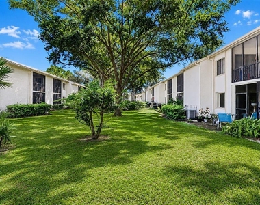 205 Palmetto Court - Photo Thumbnail 25