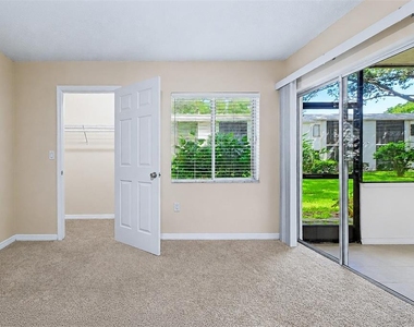 205 Palmetto Court - Photo Thumbnail 12