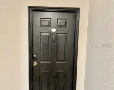 911 N Orange Avenue - Photo Thumbnail 2