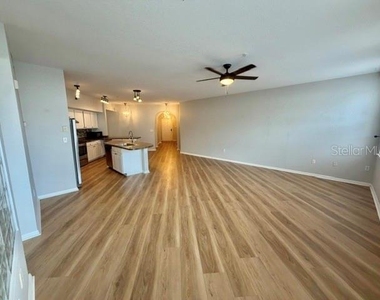 911 N Orange Avenue - Photo Thumbnail 7