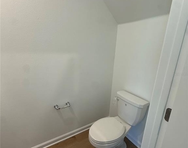 6233 Botticella Boulevard - Photo Thumbnail 9