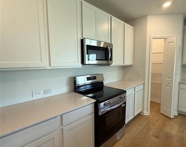 6280 Botticella Boulevard - Photo Thumbnail 2