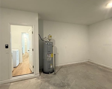 6280 Botticella Boulevard - Photo Thumbnail 16