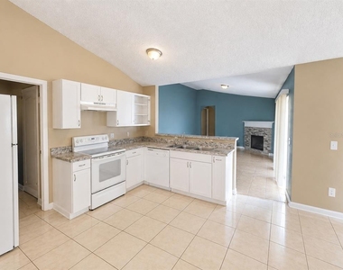 1017 Dudley Drive - Photo Thumbnail 3