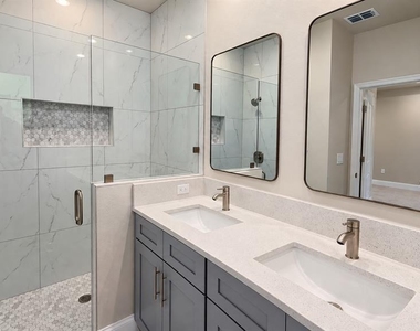 409 Beckley Street - Photo Thumbnail 13