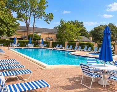 607 Casa Park Court - Photo Thumbnail 16