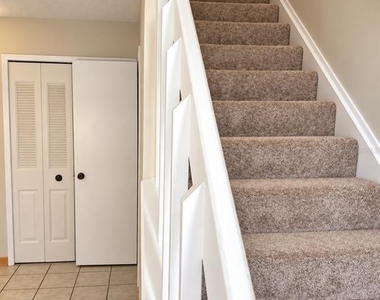 607 Casa Park Court - Photo Thumbnail 12