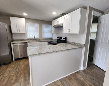 1207 Kingston Avenue - Photo Thumbnail 6
