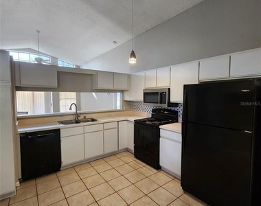 6731 Fawn Ridge Drive - Photo Thumbnail 12