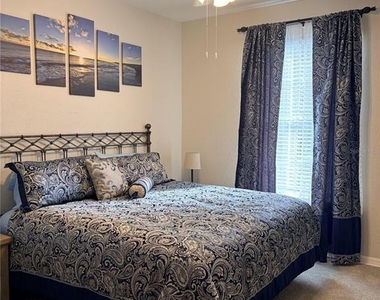 8300 Portofino Drive - Photo Thumbnail 10