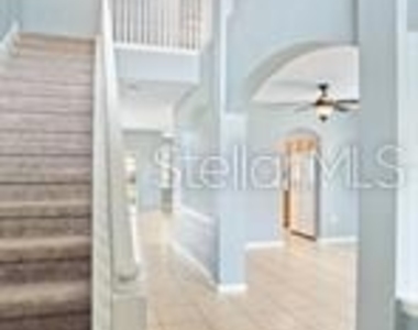 118 Miro Drive - Photo Thumbnail 2