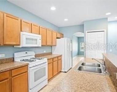 118 Miro Drive - Photo Thumbnail 7