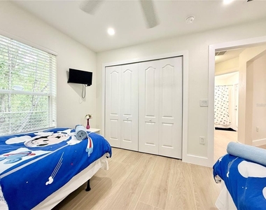 403 Sandy Ridge Drive - Photo Thumbnail 16