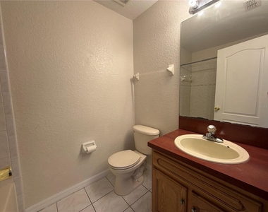 701 Bluebill Place - Photo Thumbnail 12