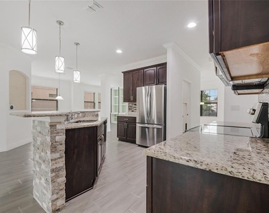 941 Rimini Drive - Photo Thumbnail 20