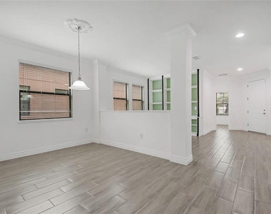 941 Rimini Drive - Photo Thumbnail 16