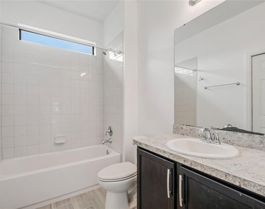 941 Rimini Drive - Photo Thumbnail 31