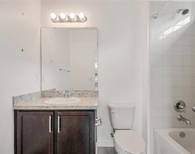 941 Rimini Drive - Photo Thumbnail 7