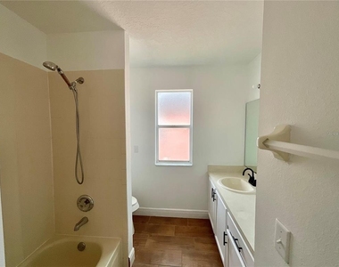 745 Riggs Circle - Photo Thumbnail 8