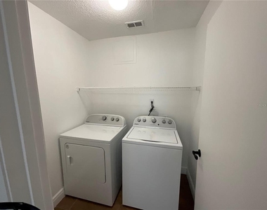 745 Riggs Circle - Photo Thumbnail 14