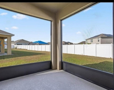 615 Squires Grove Drive - Photo Thumbnail 13