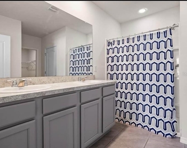 615 Squires Grove Drive - Photo Thumbnail 11