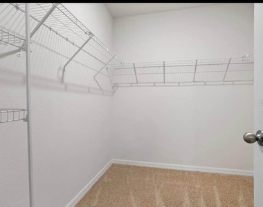 615 Squires Grove Drive - Photo Thumbnail 12