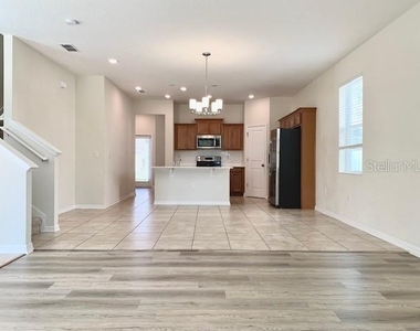 10160 Storey Grove Way - Photo Thumbnail 4