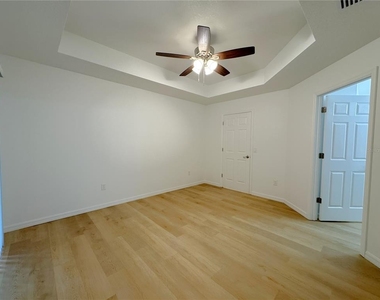 3875 E Forest Drive - Photo Thumbnail 18