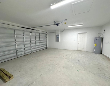 3893 E Forest Drive - Photo Thumbnail 28