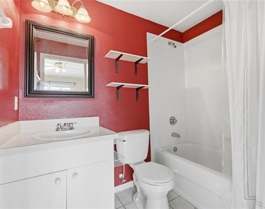6998 Woodlake Drive - Photo Thumbnail 23