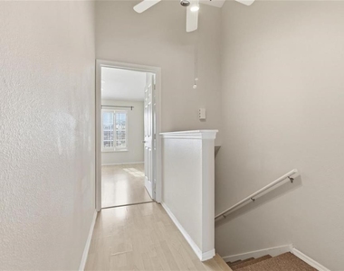 6998 Woodlake Drive - Photo Thumbnail 15