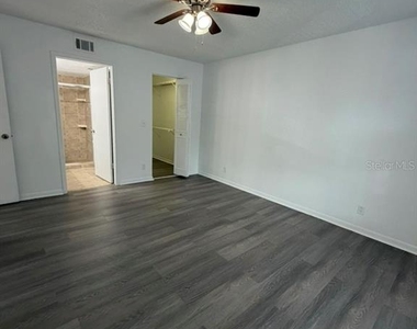 1322 Pine Ridge Circle - Photo Thumbnail 13