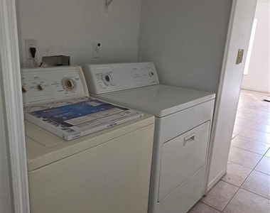 1159 Fremont Park Avenue - Photo Thumbnail 15