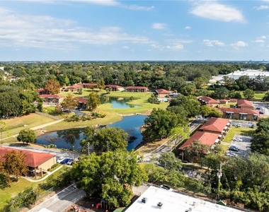 744 Spring West Road - Photo Thumbnail 10