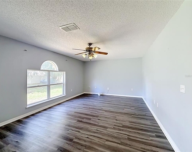 2032 Elmhurst Lane - Photo Thumbnail 21