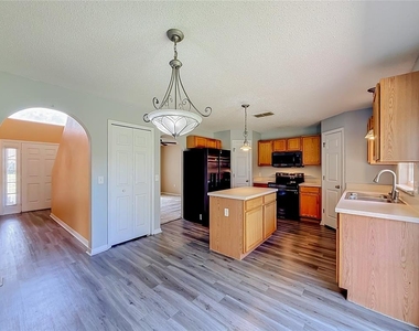 2032 Elmhurst Lane - Photo Thumbnail 14