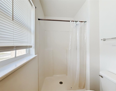 2032 Elmhurst Lane - Photo Thumbnail 40