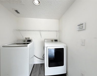 2032 Elmhurst Lane - Photo Thumbnail 50