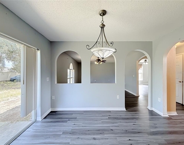 2032 Elmhurst Lane - Photo Thumbnail 13
