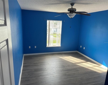 2032 Elmhurst Lane - Photo Thumbnail 42