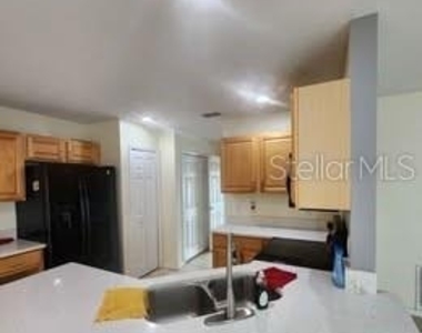 229 Southbridge Circle - Photo Thumbnail 4